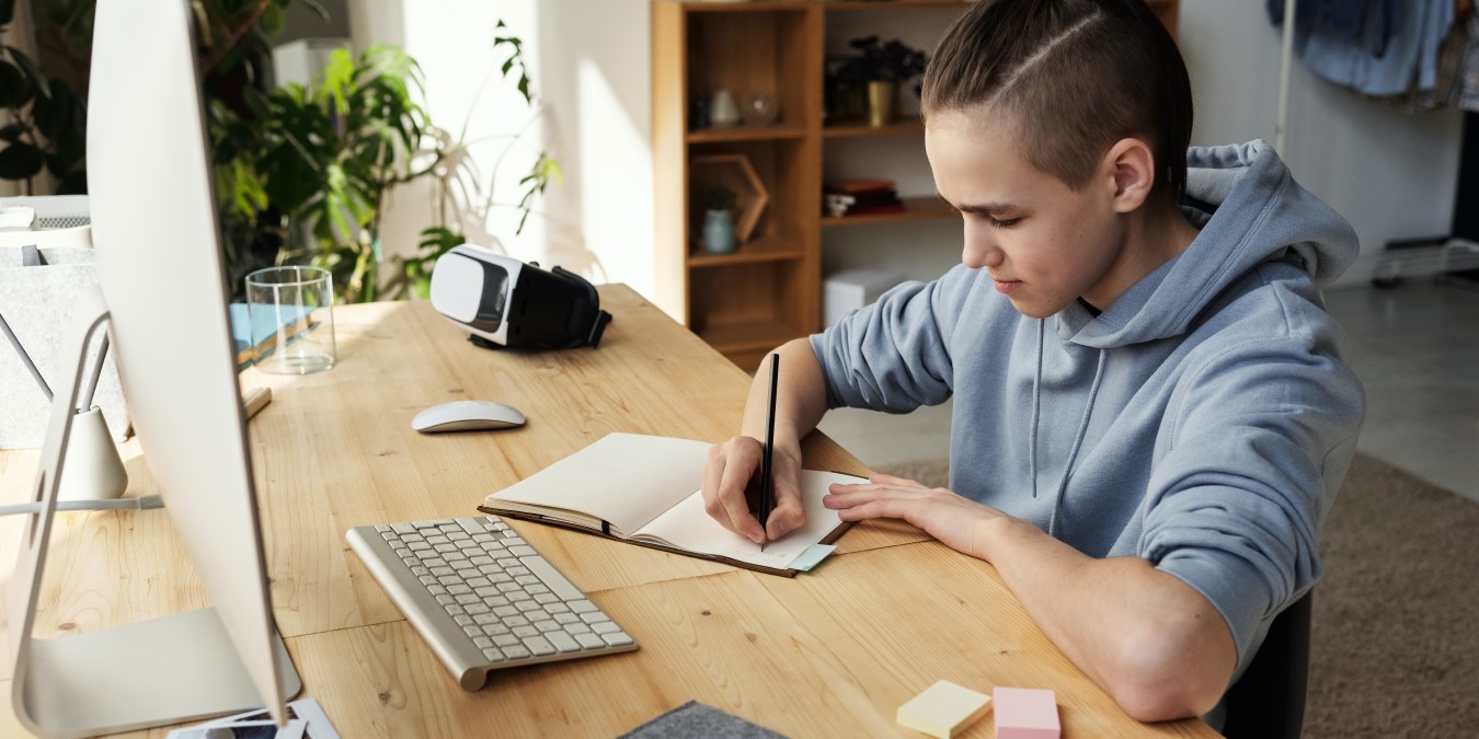 Objevte zábavný, moderní a zároveň užitečný dárek pro studenty